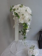 他の写真3: キャスケードブーケ　スワロ　オフホワイト＆アイボリー　幅（花のみ）22cm