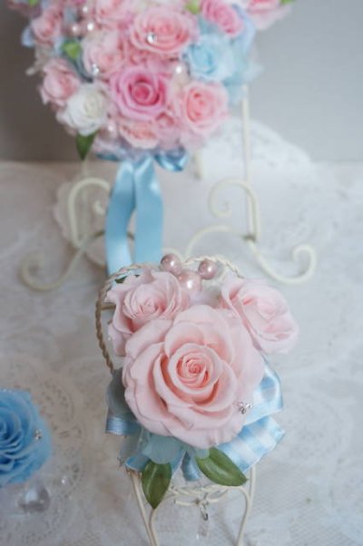 画像3: ミニーバックブーケ　花部分横幅　27cm　ピンク&ブルー　色違い可　