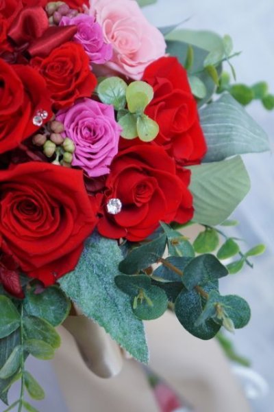 画像5: ラウンドブーケ　クラッチタイプ　プリザーブドフラワー赤　クリスタル　幅(花のみ）２２cm