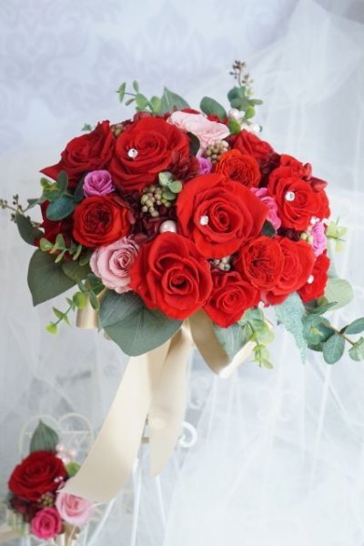 画像3: ラウンドブーケ　クラッチタイプ　プリザーブドフラワー赤　クリスタル　幅(花のみ）２２cm