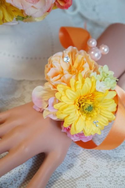 画像7: ミニーボールブーケスワロ　横幅約27cm　イエローオレンジ&ピンク　アーティフィシャルフラワー　リストレットプレゼント付き　色違い可II