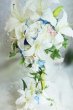 画像1: キャスケードブーケ　アーティフィシャルフラワー　ミキミニ　カサブランカ７輪　スワロ　幅（花のみ）28-30cm　　色違い可　 (1)
